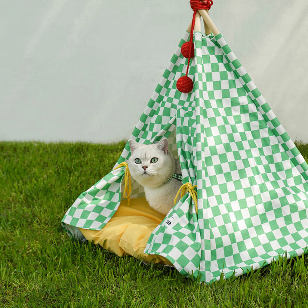 Green Check Cotton Pet Teepee — Cozy Tent Bed